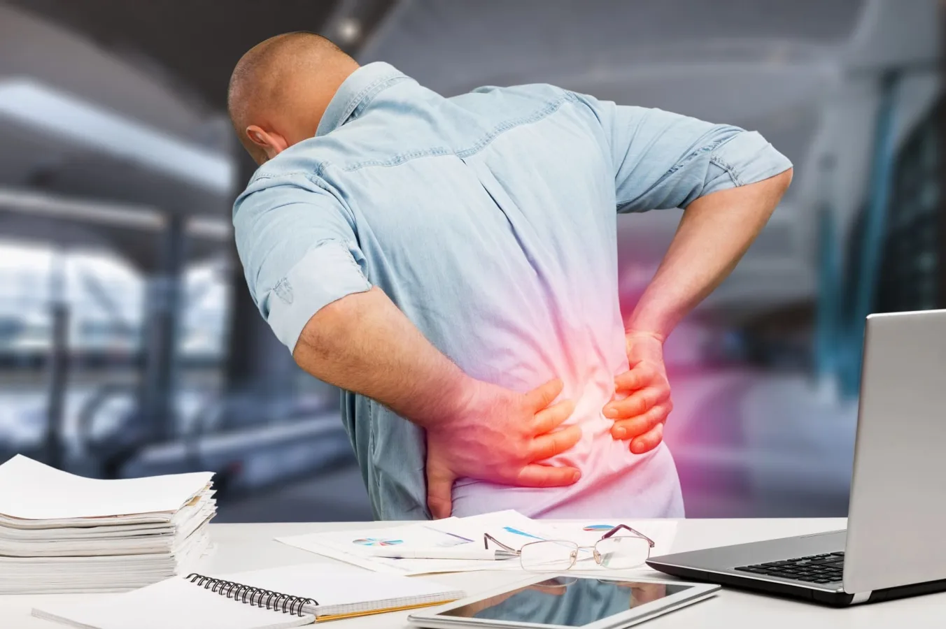 ¿Qué especialista trata la lordosis?